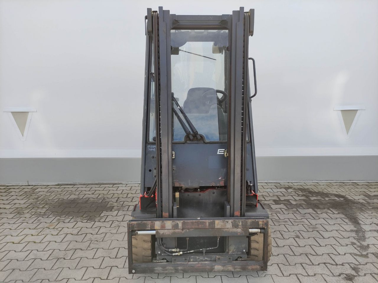 Linde E20-335 - Elektrostapler: das Bild 3 Linde E20-335 - Elektrostapler: das Bild 3