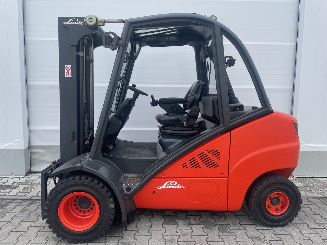 Dieselstapler Linde H35D-393: das Bild 1