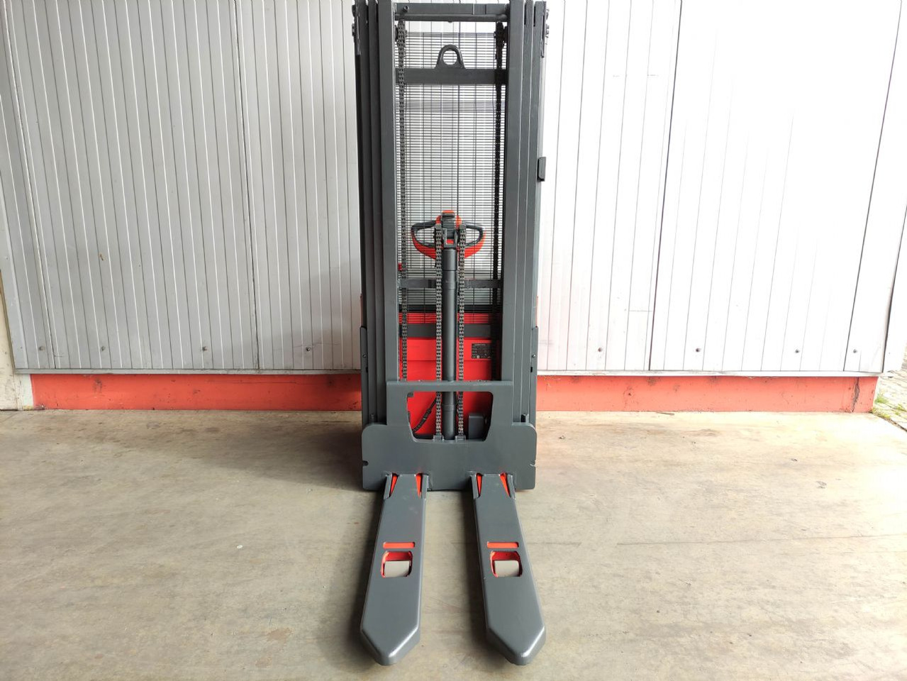 Linde L16-1173 (LACK NEU) - Hochhubwagen: das Bild 3 Linde L16-1173 (LACK NEU) - Hochhubwagen: das Bild 3