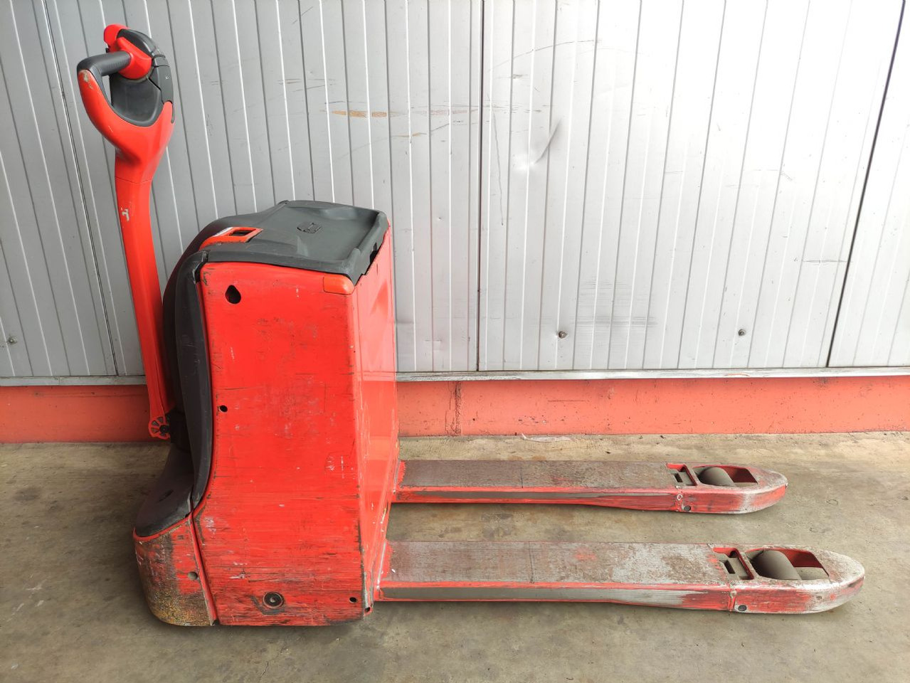 Linde T16-1152 - Niederhubwagen: das Bild 2 Linde T16-1152 - Niederhubwagen: das Bild 2