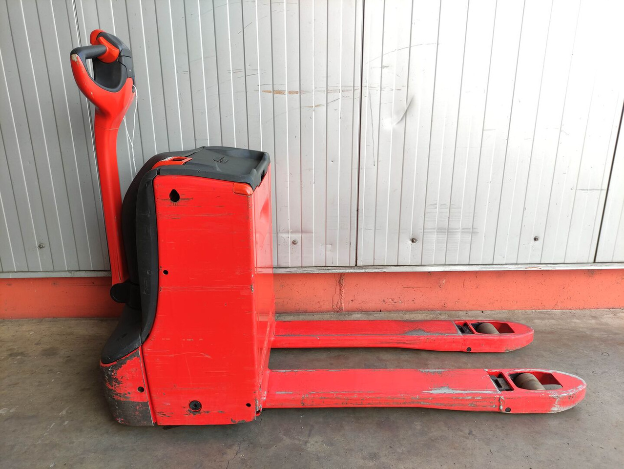 Linde T16-1152 - Niederhubwagen: das Bild 2 Linde T16-1152 - Niederhubwagen: das Bild 2