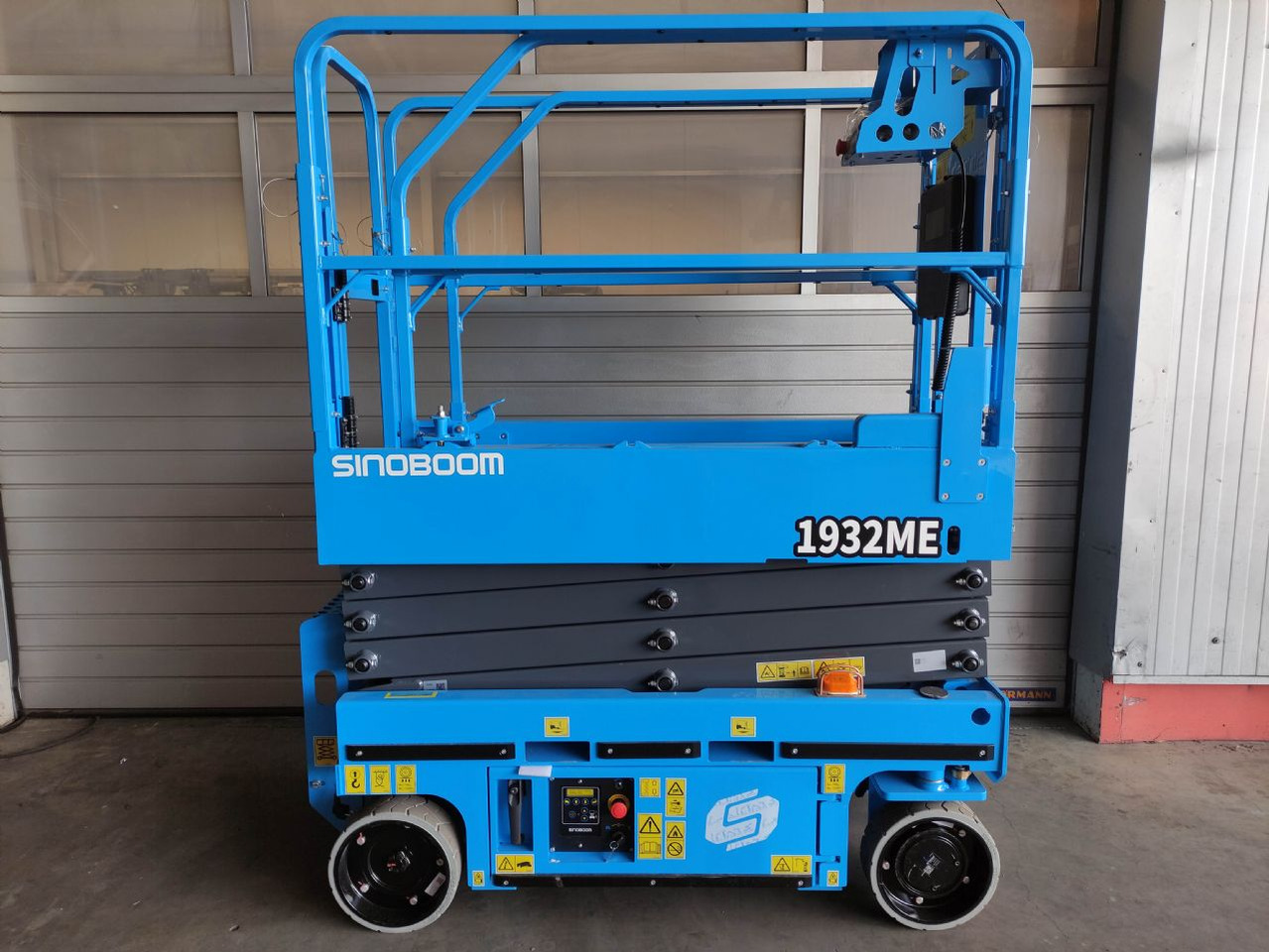 Sinoboom 1932ME/GTJZ0608ME *NEU* - Scherenbühne: das Bild 2 Sinoboom 1932ME/GTJZ0608ME *NEU* - Scherenbühne: das Bild 2