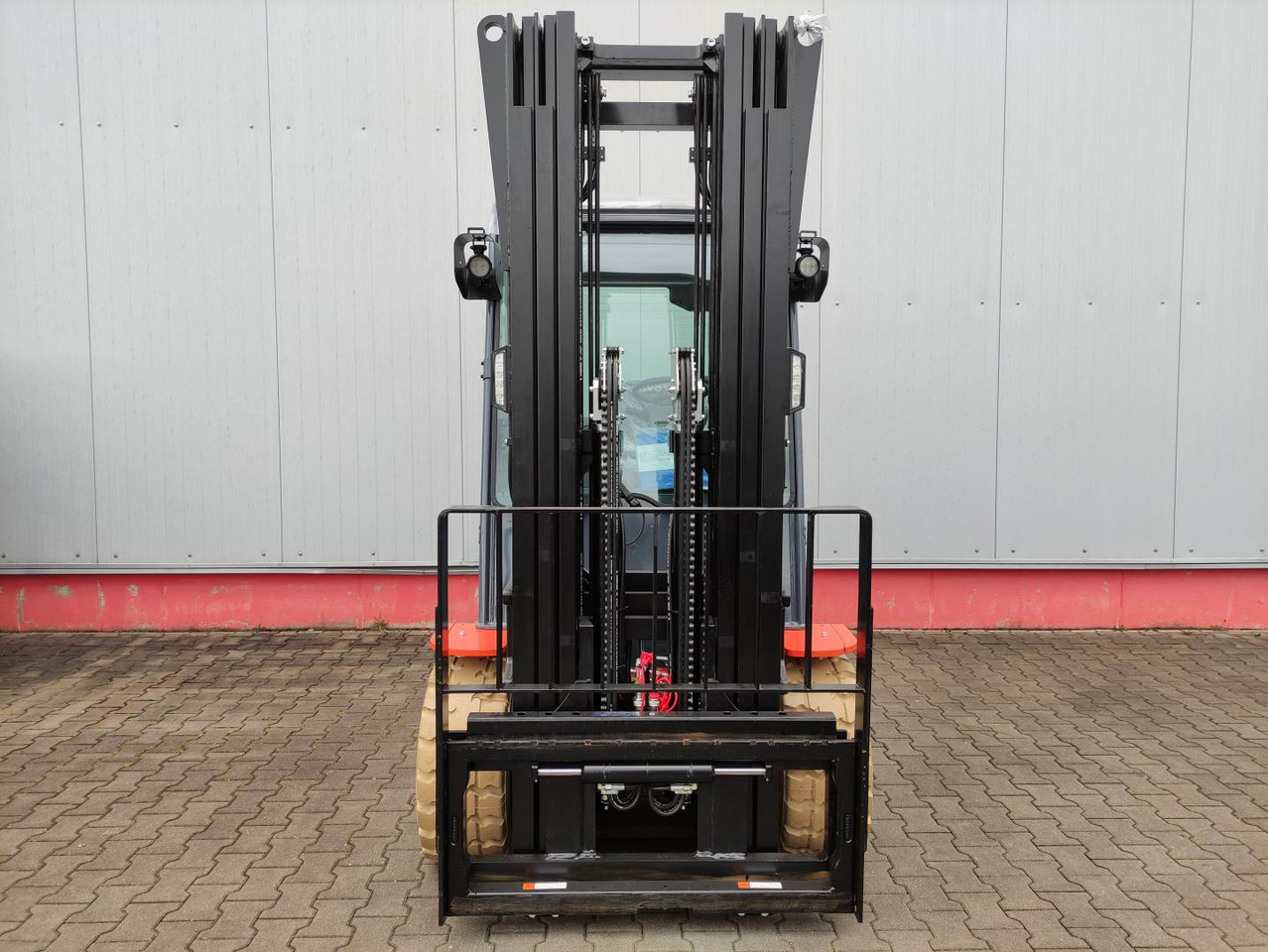 Toyota 8FBMT50 (NEU) - Elektrostapler: das Bild 4 Toyota 8FBMT50 (NEU) - Elektrostapler: das Bild 4