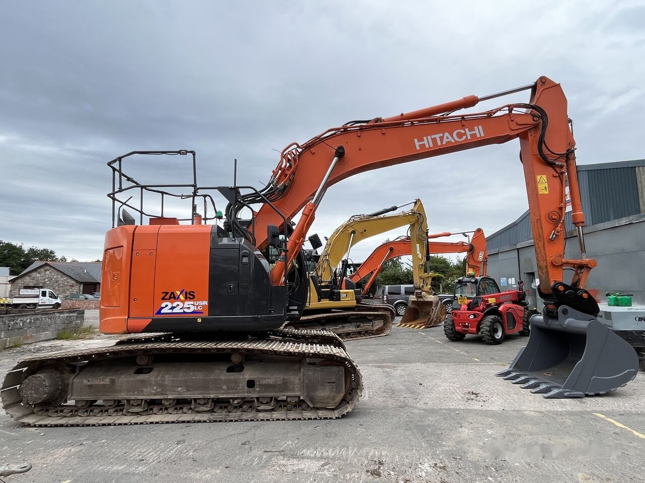 Hitachi ZX225 - Kettenbagger: das Bild 1 Hitachi ZX225 - Kettenbagger: das Bild 1