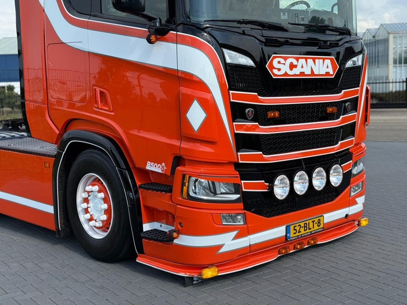 Scania R500 SHOWTRUCK, VOLLUCHT, PTO/HYDRAULIEK, RETARDER, 6X2/4. - Sattelzugmaschine: das Bild 2 Scania R500 SHOWTRUCK, VOLLUCHT, PTO/HYDRAULIEK, RETARDER, 6X2/4. - Sattelzugmaschine: das Bild 2