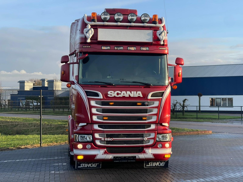 Scania R520 6X2/4, VOLLUCHT, SHOWTRUCK, LEER, RETARDER. - Sattelzugmaschine: das Bild 2 Scania R520 6X2/4, VOLLUCHT, SHOWTRUCK, LEER, RETARDER. - Sattelzugmaschine: das Bild 2