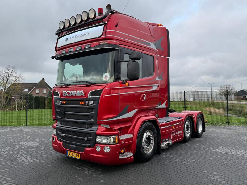 Scania R580 RED PASSION, 33/75, FULL AIR, LEATHER, ALCOA, PTO. - Sattelzugmaschine: das Bild 2 Scania R580 RED PASSION, 33/75, FULL AIR, LEATHER, ALCOA, PTO. - Sattelzugmaschine: das Bild 2