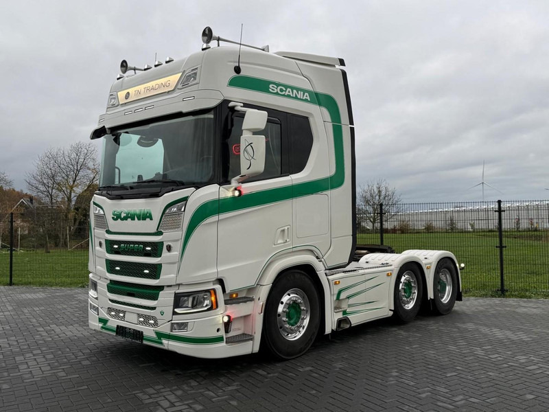 Scania R660 FULL AIR, LEATHER, ALCOA, SHOW INTERIOR, TOP. - Sattelzugmaschine: das Bild 2 Scania R660 FULL AIR, LEATHER, ALCOA, SHOW INTERIOR, TOP. - Sattelzugmaschine: das Bild 2