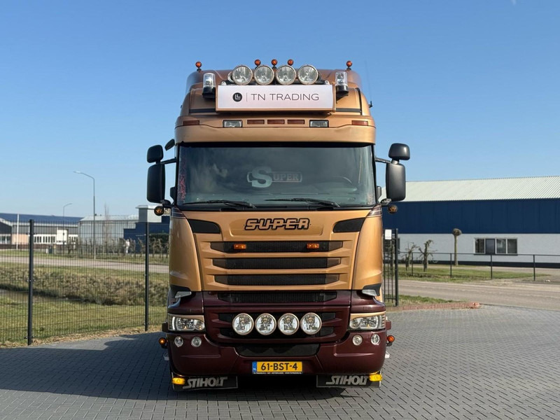 Scania R730 V8 V8, SHOWTRUCK VOLLUCHT, RETARDER, HYDRAULIEK, BOOGIE, ALU WIELEN, LEER. - Sattelzugmaschine: das Bild 4 Scania R730 V8 V8, SHOWTRUCK VOLLUCHT, RETARDER, HYDRAULIEK, BOOGIE, ALU WIELEN, LEER. - Sattelzugmaschine: das Bild 4