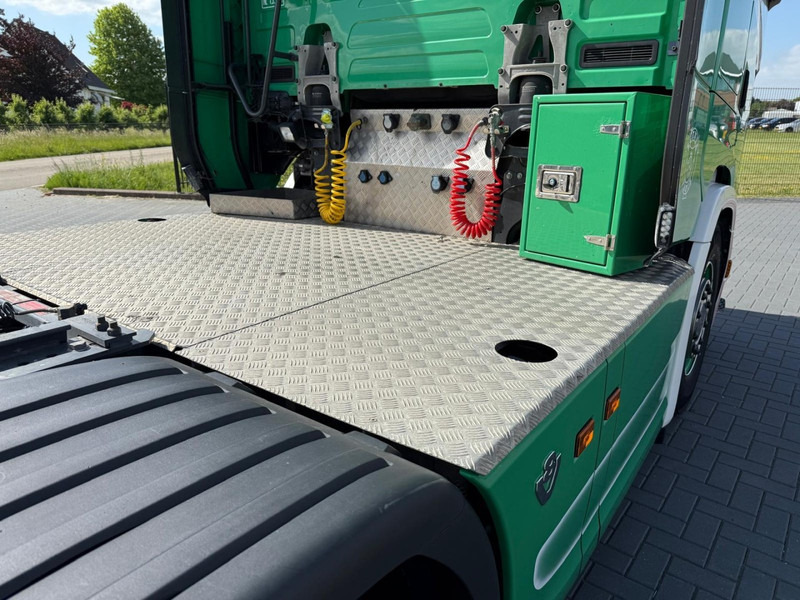 Sattelzugmaschine Scania S520 V8 NGS NO EGR, EURO 6D, 2.95WB, FULL SPOILER, RETARDER, FULL AIR.: das Bild 16