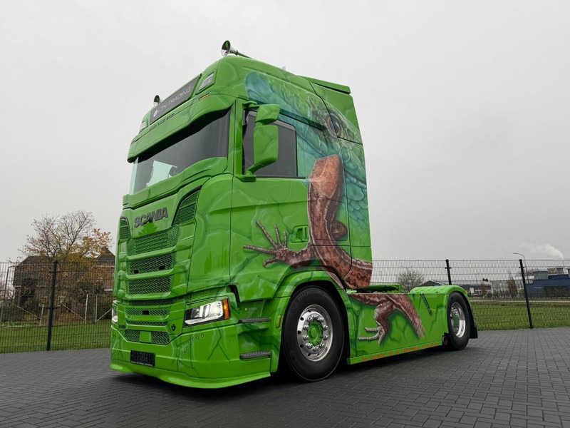 Sattelzugmaschine Scania S520 V8 NGS SHOWTRUCK, VOLLUCHT, SMART2 TACHO, PARK COOL, RETARDER, TOPSTAAT.: das Bild 6