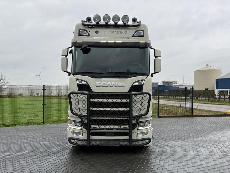 Scania S660 3.15WB, FULL AIR, RETARDER, LEATHER, KING OF THE ROAD, BULLBAR, - Sattelzugmaschine: das Bild 2 Scania S660 3.15WB, FULL AIR, RETARDER, LEATHER, KING OF THE ROAD, BULLBAR, - Sattelzugmaschine: das Bild 2