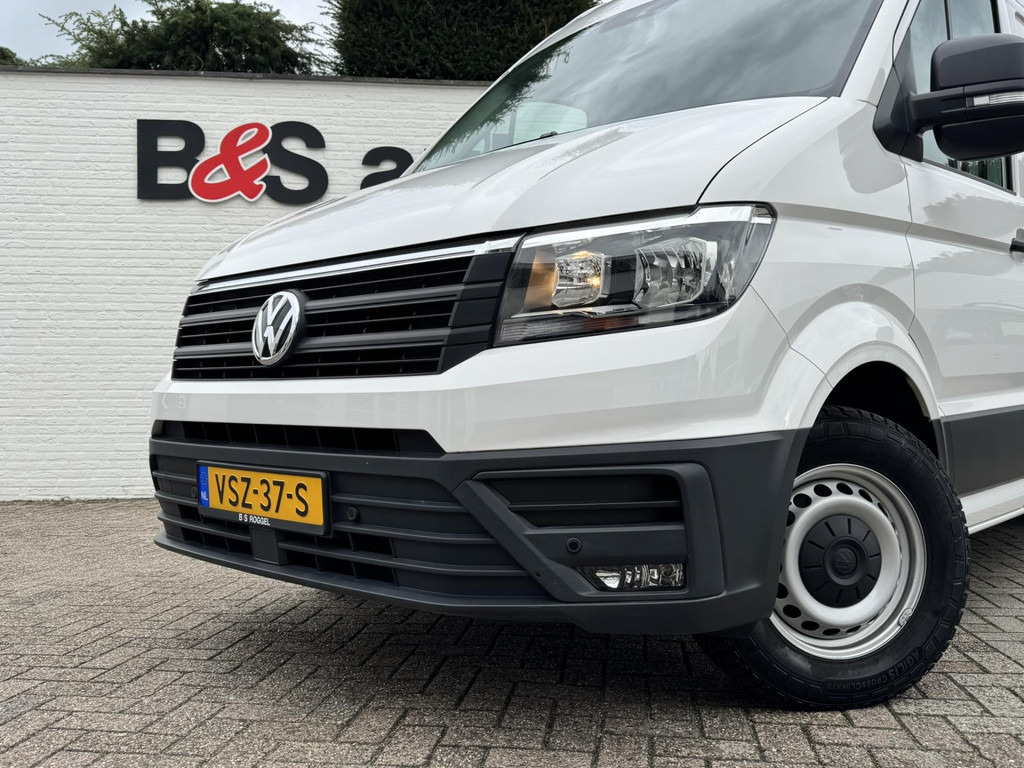 Volkswagen Crafter-30 2.0 TDI L3H3 Highline Carplay DAB Cruise Verwarmde voorruit Trekhaak Lat om Lat - Kastenwagen: das Bild 4 Volkswagen Crafter-30 2.0 TDI L3H3 Highline Carplay DAB Cruise Verwarmde voorruit Trekhaak Lat om Lat - Kastenwagen: das Bild 4