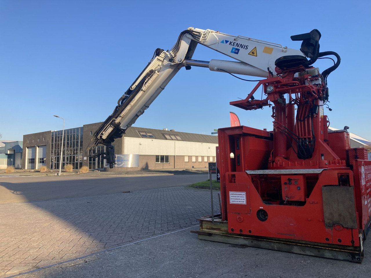 KENNIS R28 - Ladekran für LKW: das Bild 2 KENNIS R28 - Ladekran für LKW: das Bild 2