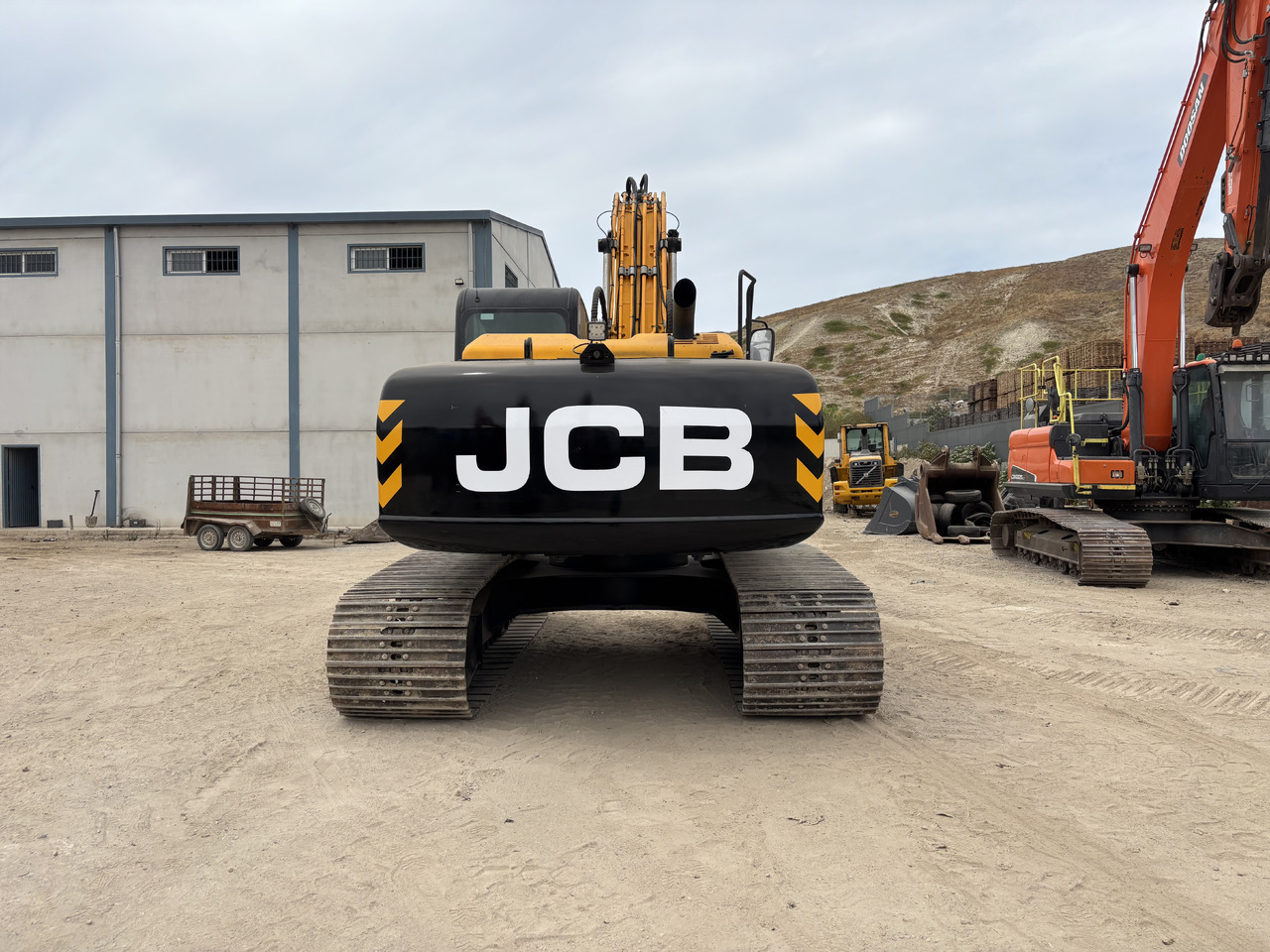 JCB JS220LC - Kettenbagger: das Bild 4 JCB JS220LC - Kettenbagger: das Bild 4