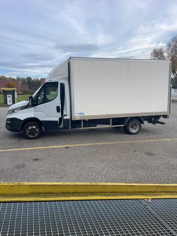 IVECO Dailly 35c16 - Koffer Transporter: das Bild 3 IVECO Dailly 35c16 - Koffer Transporter: das Bild 3