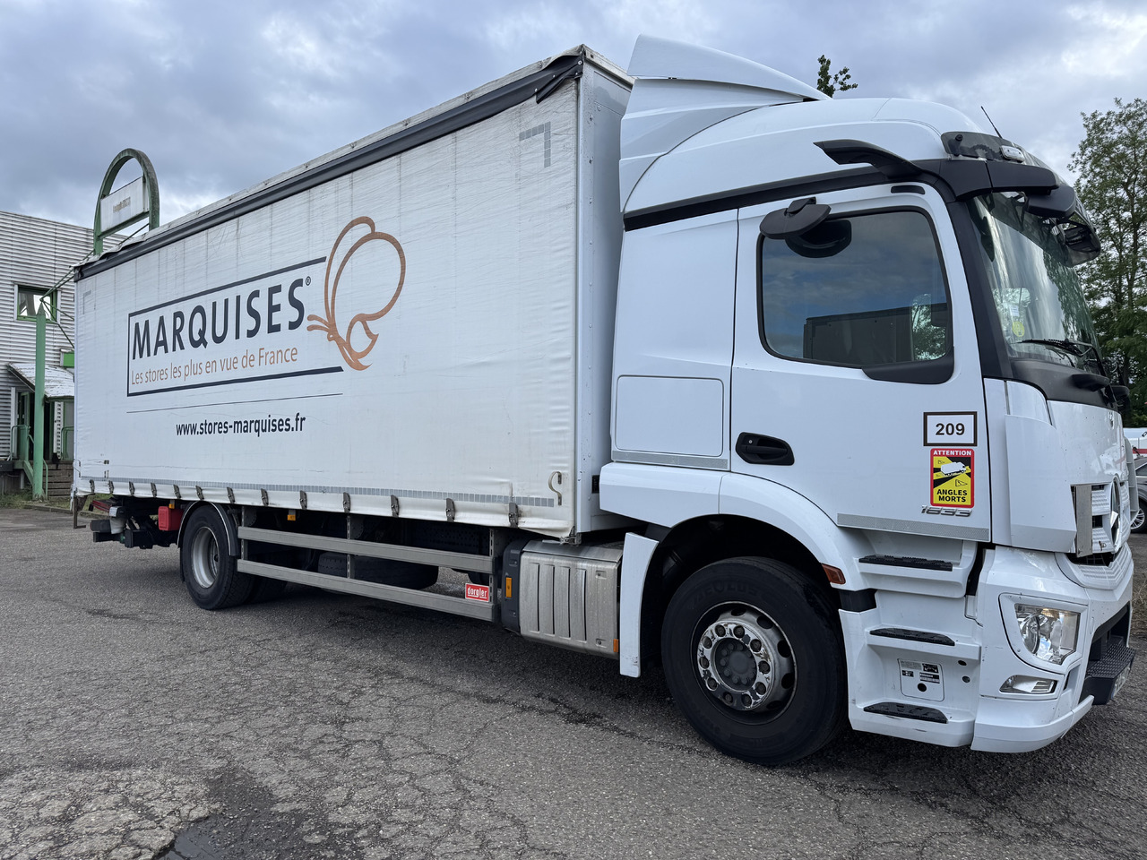 MERCEDES-BENZ Actros - Plane LKW: das Bild 1 MERCEDES-BENZ Actros - Plane LKW: das Bild 1