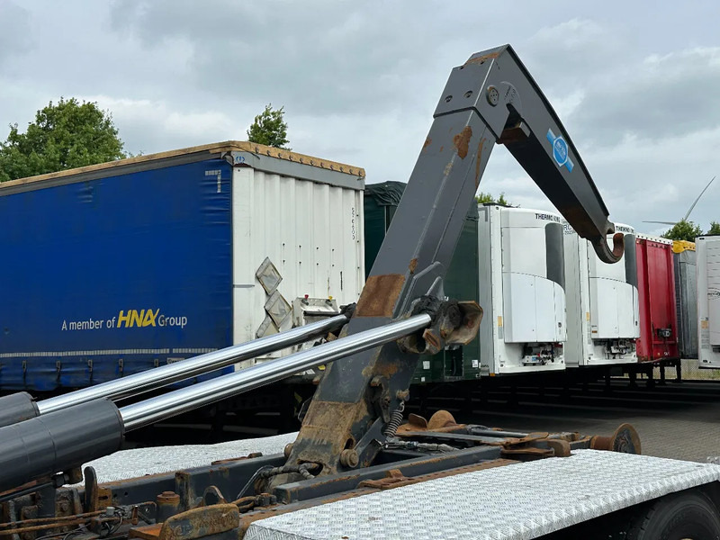 Abrollkipper Scania R520 V8 6x2 Haakarm 20T Retarder Euro 6: das Bild 9