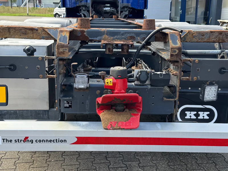 Scania R520 V8 8x4*4 Retarder / BDF / Full Air / Euro 6 - Containerwagen/ Wechselfahrgestell LKW: das Bild 5 Scania R520 V8 8x4*4 Retarder / BDF / Full Air / Euro 6 - Containerwagen/ Wechselfahrgestell LKW: das Bild 5