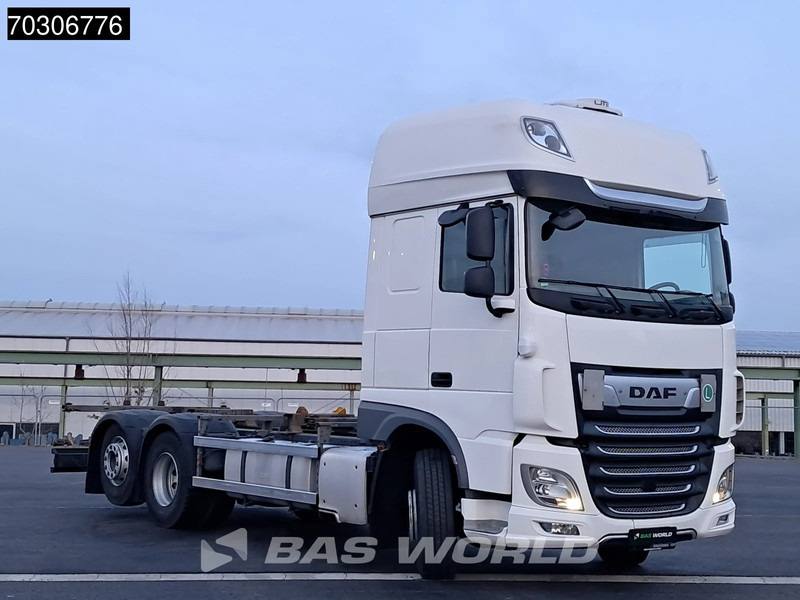 DAF XF 480 6X2 SSC Retarder 2xTanks Lift/Steering ACC Euro 6 - Containerwagen/ Wechselfahrgestell LKW: das Bild 2 DAF XF 480 6X2 SSC Retarder 2xTanks Lift/Steering ACC Euro 6 - Containerwagen/ Wechselfahrgestell LKW: das Bild 2