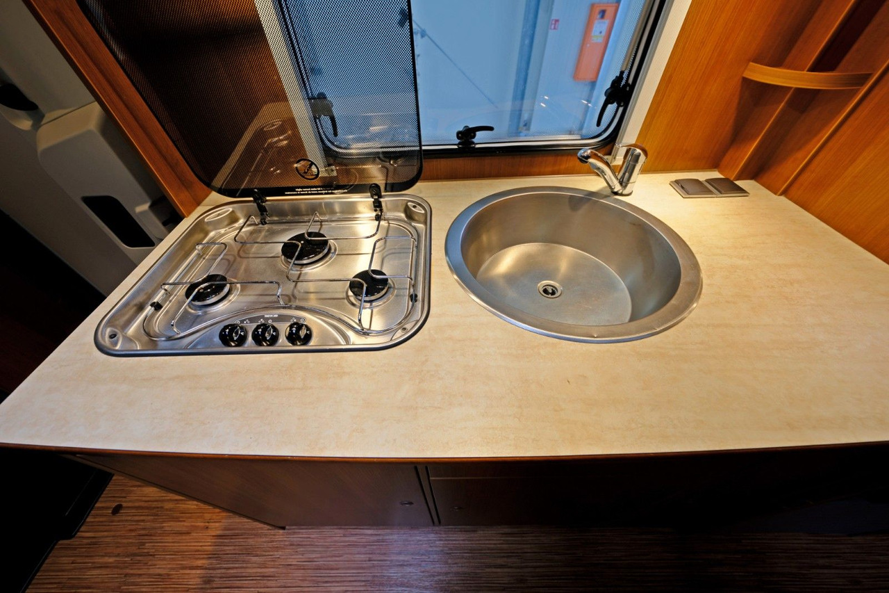 Alkoven Wohnmobil Carado A 464/Festbett/Garage/2xKlima/Markise: das Bild 13