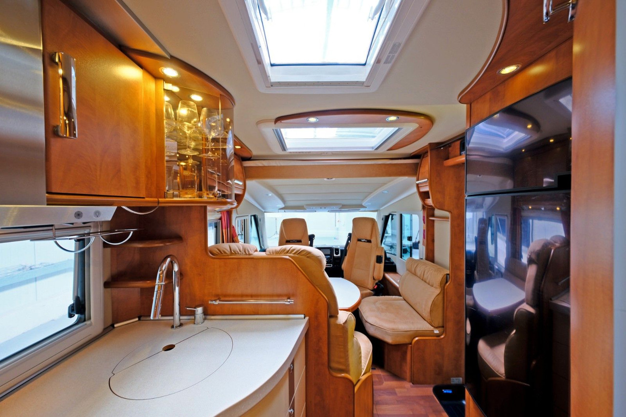 Carthago Chic C-Line 4.2-1.HD-NUR 10 TKM-FESTBETT+HUBBETT – Leasing Carthago Chic C-Line 4.2-1.HD-NUR 10 TKM-FESTBETT+HUBBETT: das Bild 9