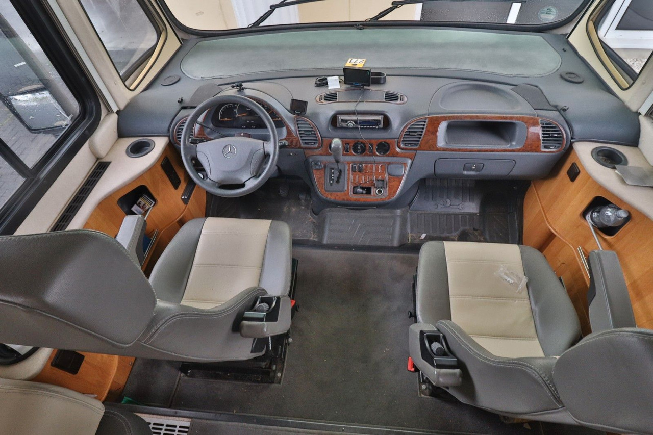 Concorde Charisma I 880 F/Automatik/Festbett/Klima/Solar Concorde Charisma I 880 F/Automatik/Festbett/Klima/Solar - Integriertes Wohnmobil: das Bild 5 Concorde Charisma I 880 F/Automatik/Festbett/Klima/Solar Concorde Charisma I 880 F/Automatik/Festbett/Klima/Solar - Integriertes Wohnmobil: das Bild 5