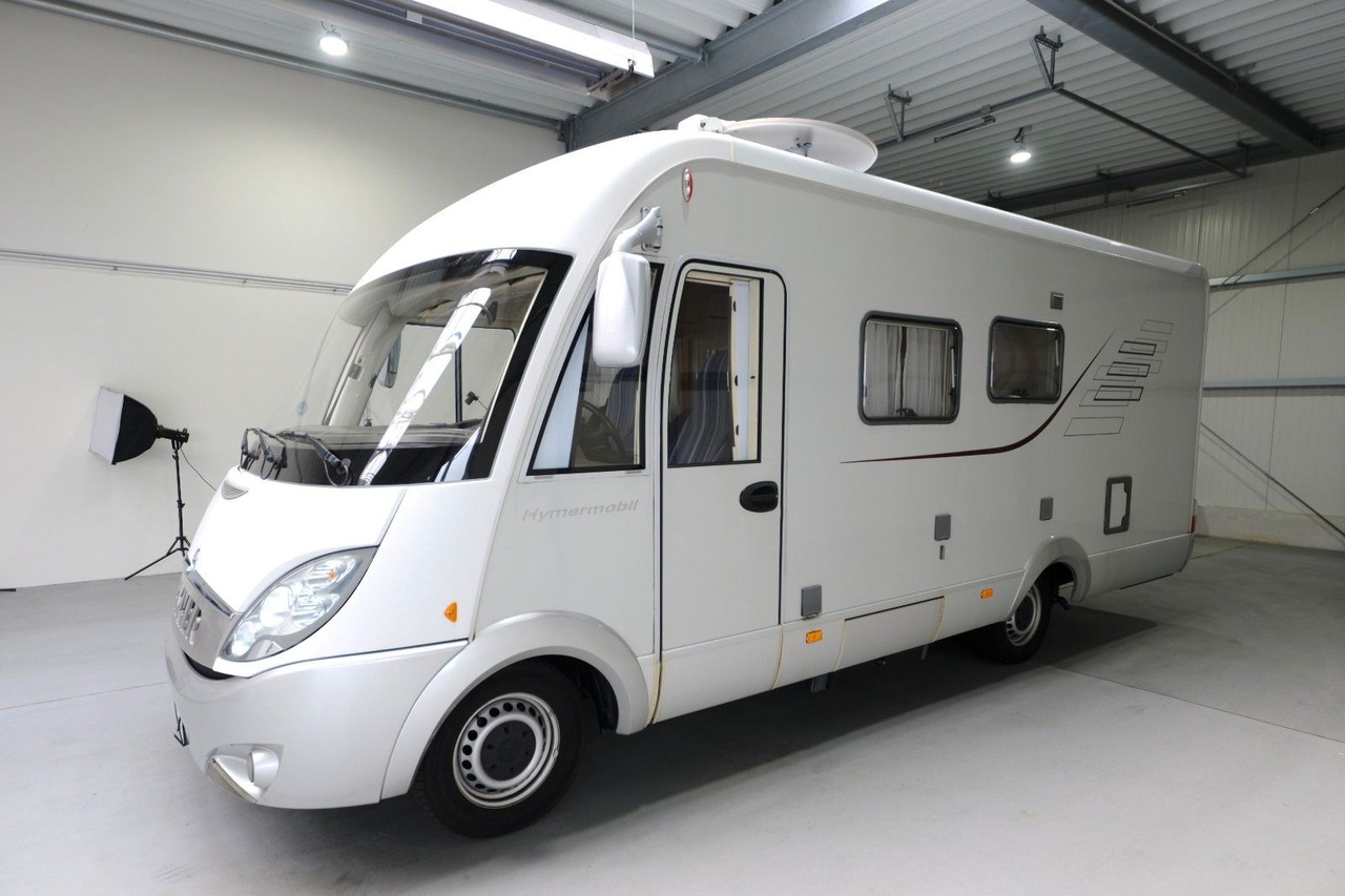 HYMER / ERIBA / HYMERCAR B 655 SL/Festbett+Hubbett/Solar/Klima/TOP - Integriertes Wohnmobil: das Bild 2 HYMER / ERIBA / HYMERCAR B 655 SL/Festbett+Hubbett/Solar/Klima/TOP - Integriertes Wohnmobil: das Bild 2