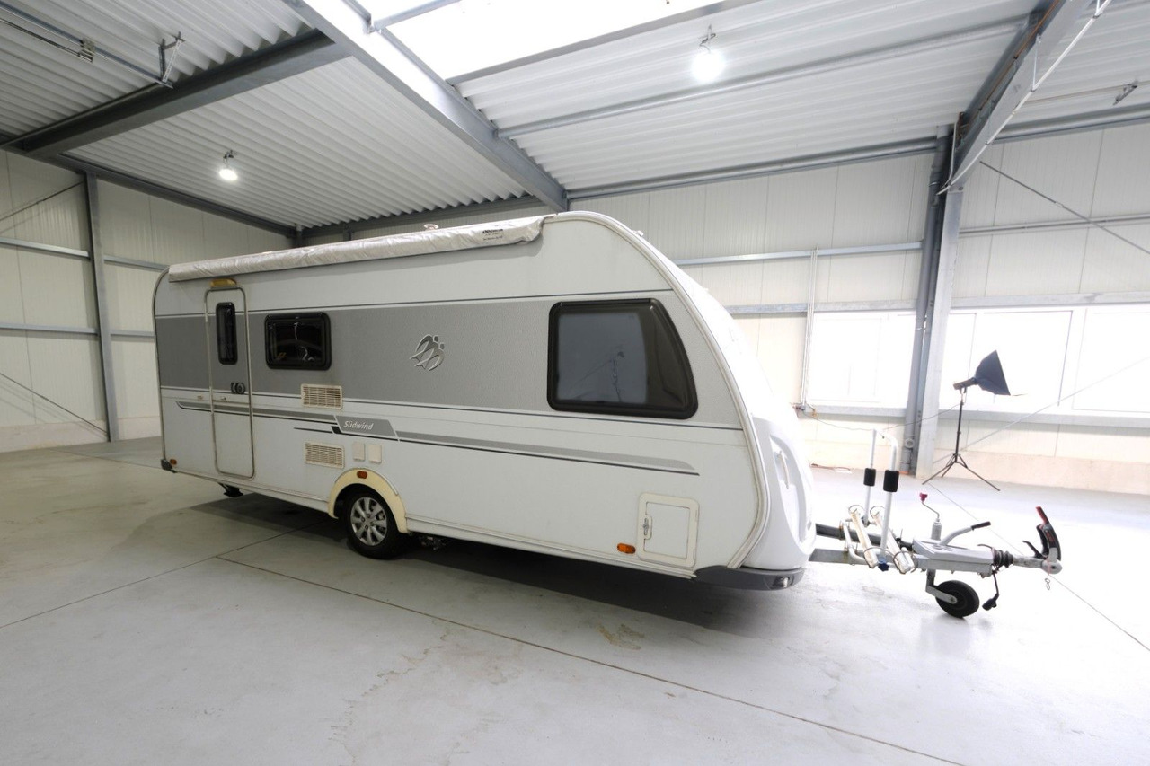 Knaus Südwind 550 FSK/Festbett+Etagenbetten/Mover - Wohnwagen: das Bild 1 Knaus Südwind 550 FSK/Festbett+Etagenbetten/Mover - Wohnwagen: das Bild 1