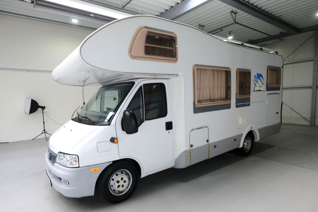 Knaus Sun Traveller 658 LG/Festbett/ DPF Grün/Garage - Alkoven Wohnmobil: das Bild 2 Knaus Sun Traveller 658 LG/Festbett/ DPF Grün/Garage - Alkoven Wohnmobil: das Bild 2