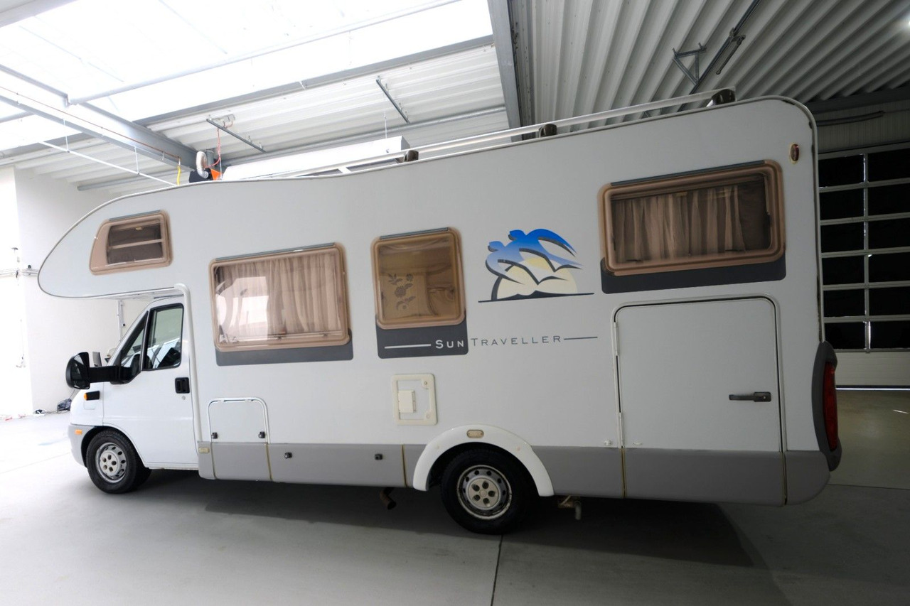 Knaus Sun Traveller 658 LG/Festbett/ DPF Grün/Garage - Alkoven Wohnmobil: das Bild 3 Knaus Sun Traveller 658 LG/Festbett/ DPF Grün/Garage - Alkoven Wohnmobil: das Bild 3