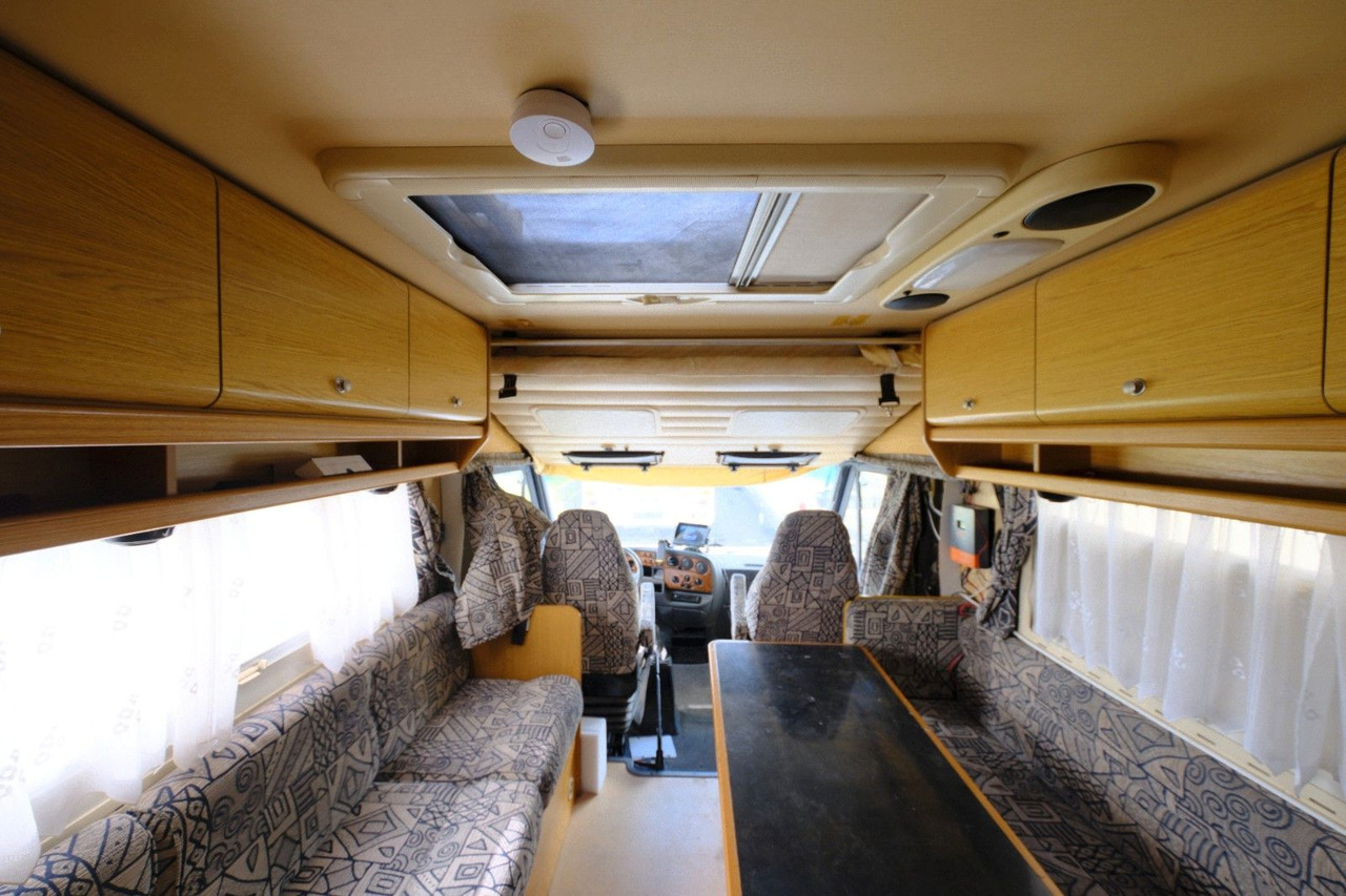 Laika Ecovip 400 I/Hubbett/Standklima/Markise/Solar - Integriertes Wohnmobil: das Bild 5 Laika Ecovip 400 I/Hubbett/Standklima/Markise/Solar - Integriertes Wohnmobil: das Bild 5