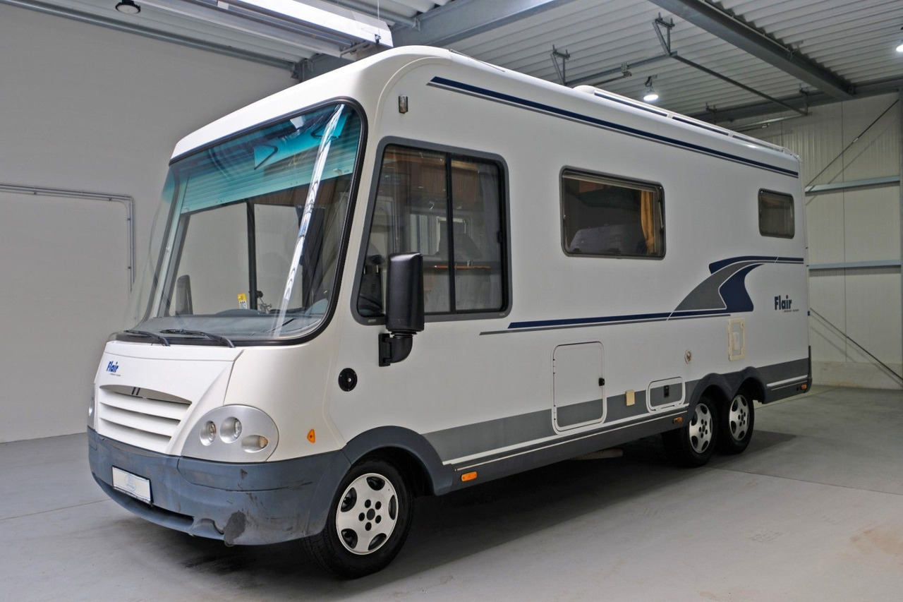 Niesmann + Bischoff Flair I 6700TA/Festbett+Hubbett/Klima/Garage - Integriertes Wohnmobil: das Bild 2 Niesmann + Bischoff Flair I 6700TA/Festbett+Hubbett/Klima/Garage - Integriertes Wohnmobil: das Bild 2