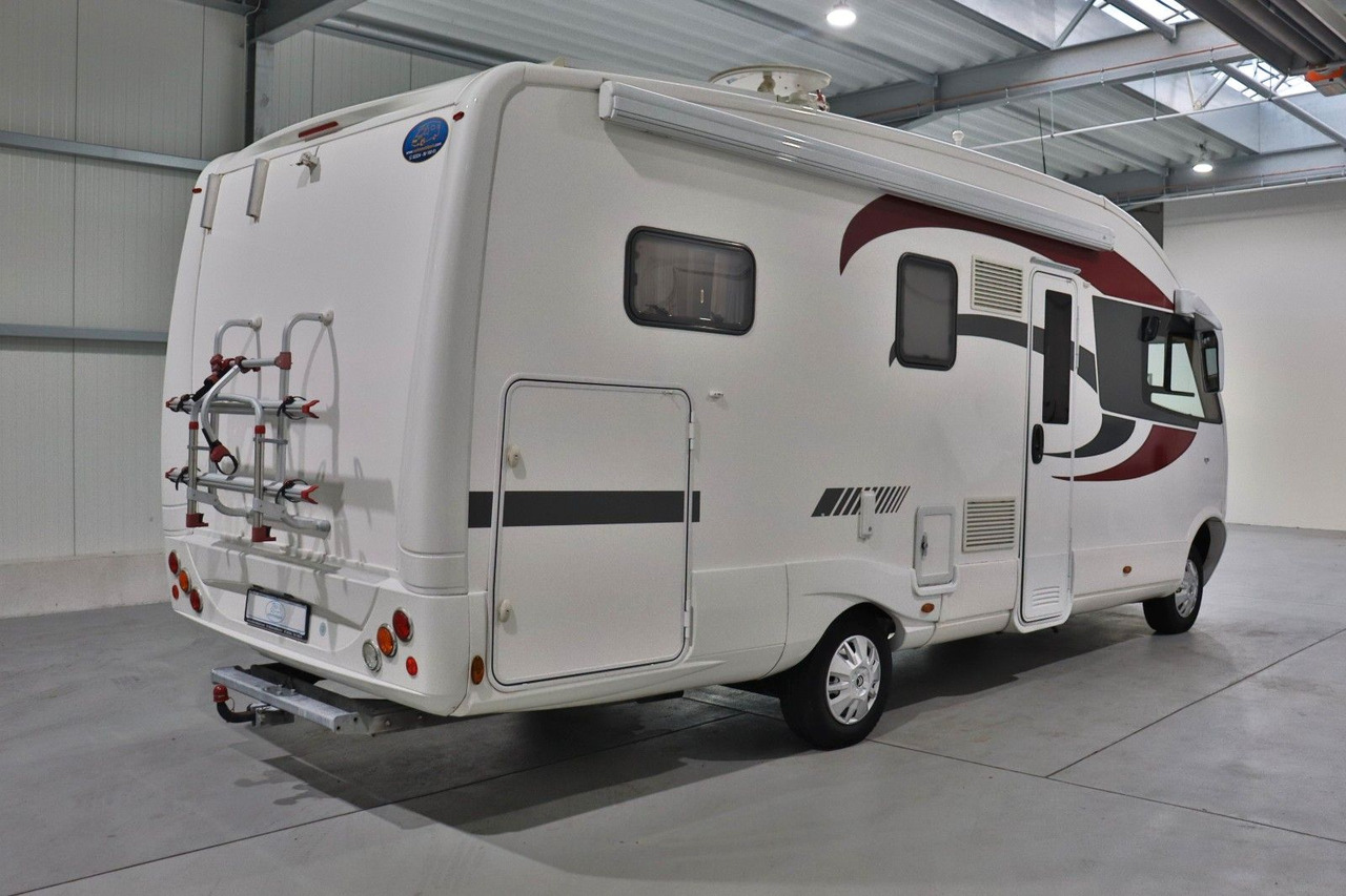 P.L.A. Sandy - Einzelbetten + Hubbett -TOP - Integriertes Wohnmobil: das Bild 4 P.L.A. Sandy - Einzelbetten + Hubbett -TOP - Integriertes Wohnmobil: das Bild 4
