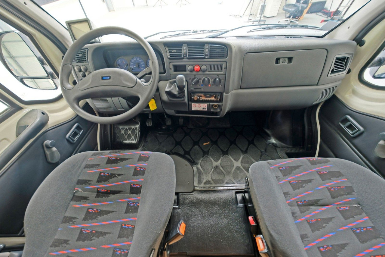 TEC Rotec A 560 R/Rundsitzgruppe/Markise/TÜV 2-2026 - Alkoven Wohnmobil: das Bild 5 TEC Rotec A 560 R/Rundsitzgruppe/Markise/TÜV 2-2026 - Alkoven Wohnmobil: das Bild 5