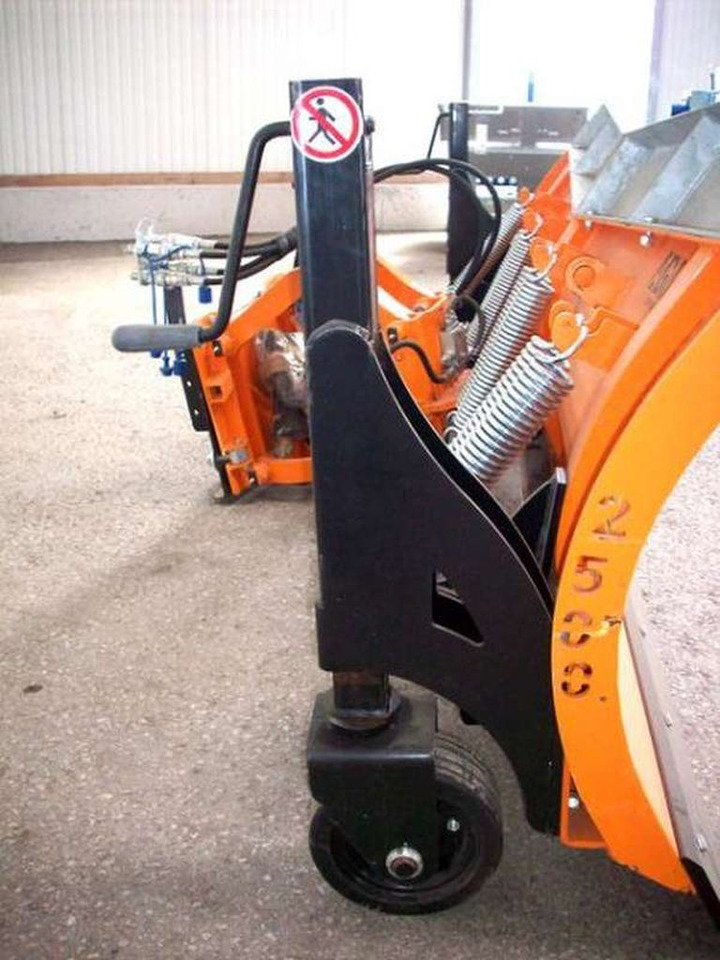 Agmatech LP2-2500 (10175) - Schneepflug: das Bild 2 Agmatech LP2-2500 (10175) - Schneepflug: das Bild 2