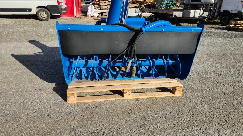 Multione Schneefräse 120 cm (22576) - Anbauteil für Traktor: das Bild 1 Multione Schneefräse 120 cm (22576) - Anbauteil für Traktor: das Bild 1