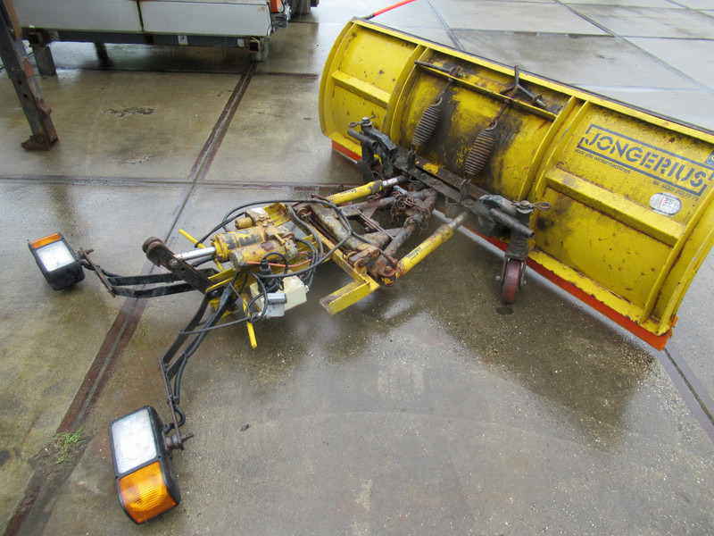 Meyer Jongerius Sneeuwploeg 12V Hydro unit - 215 CM - Schneepflug: das Bild 4 Meyer Jongerius Sneeuwploeg 12V Hydro unit - 215 CM - Schneepflug: das Bild 4