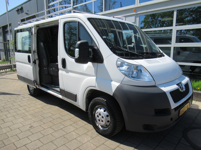 Peugeot Boxer 30 2.2HDi DOKA Dubbelcabine AIRCO - Koffer Transporter, Transporter mit Doppelkabine: das Bild 5 Peugeot Boxer 30 2.2HDi DOKA Dubbelcabine AIRCO - Koffer Transporter, Transporter mit Doppelkabine: das Bild 5