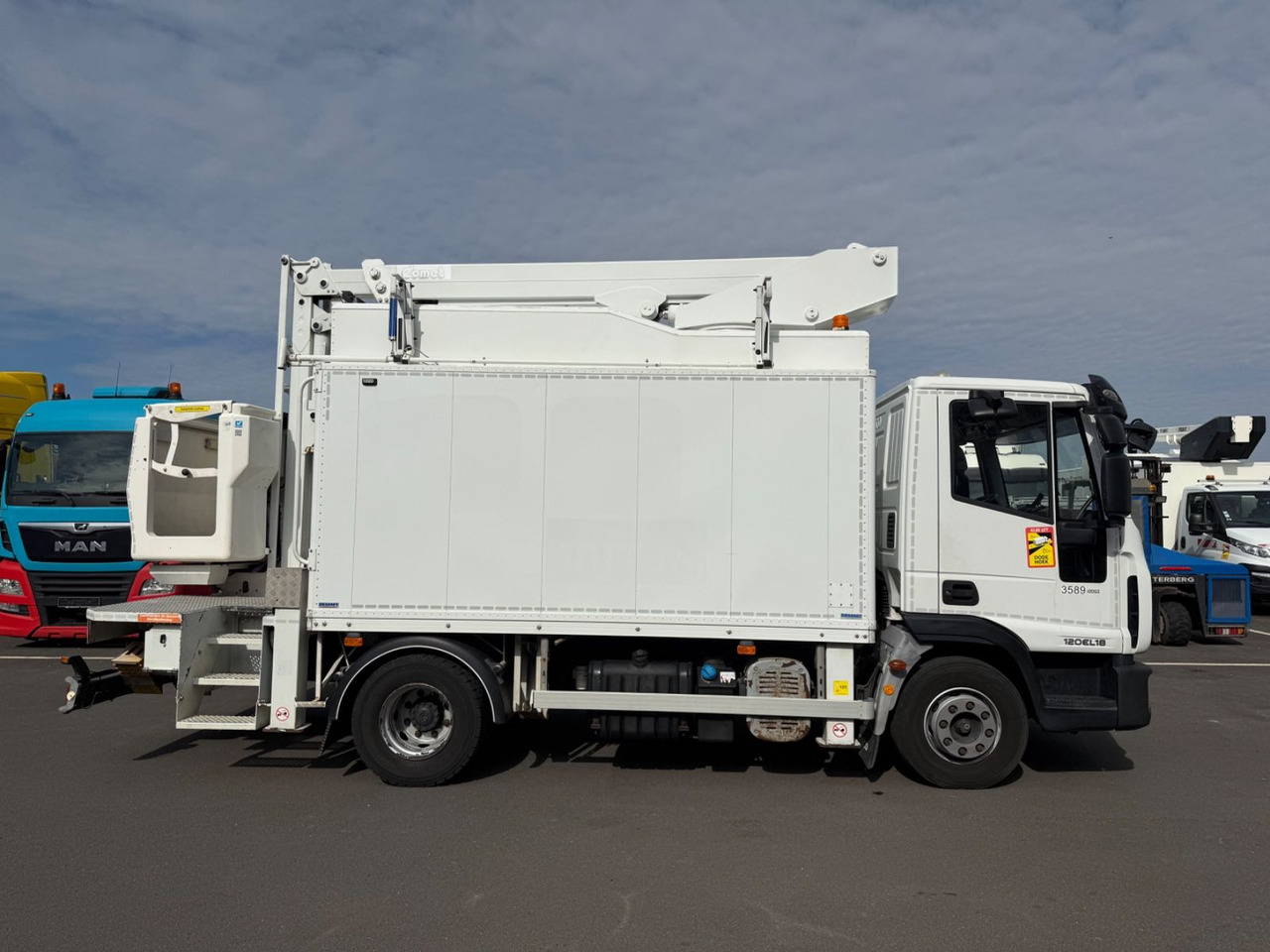 Iveco Eurocargo 120E18 E5/15m/Comet 151TAL - LKW mit Arbeitsbühne: das Bild 3 Iveco Eurocargo 120E18 E5/15m/Comet 151TAL - LKW mit Arbeitsbühne: das Bild 3