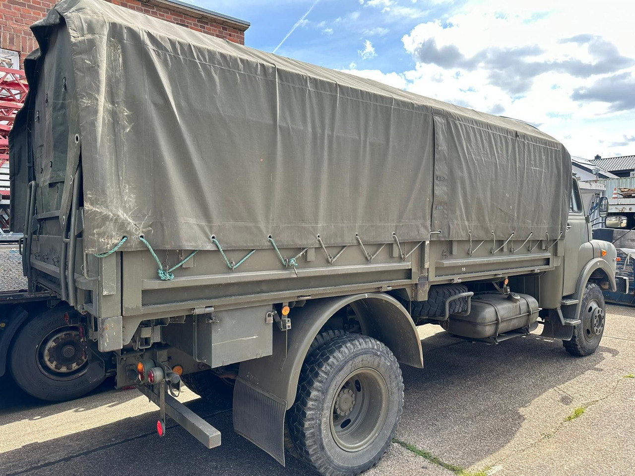 MAN 11.136 HA 4X4*H-zul.*schön*ex belg. Armee - Planen Transporter: das Bild 2 MAN 11.136 HA 4X4*H-zul.*schön*ex belg. Armee - Planen Transporter: das Bild 2