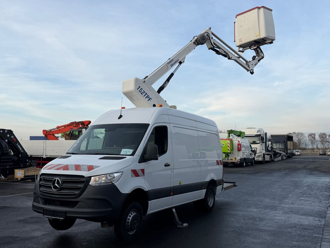 Mercedes-Benz Sprinter 516 CDI 15m/2-Punkt/Tüv neu/265kg - LKW mit Arbeitsbühne: das Bild 2 Mercedes-Benz Sprinter 516 CDI 15m/2-Punkt/Tüv neu/265kg - LKW mit Arbeitsbühne: das Bild 2