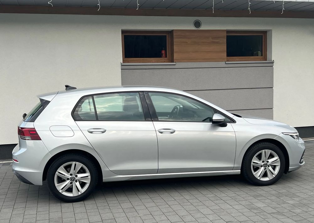 Volkswagen Golf VIII 1.0 TSI Active - PKW: das Bild 3 Volkswagen Golf VIII 1.0 TSI Active - PKW: das Bild 3