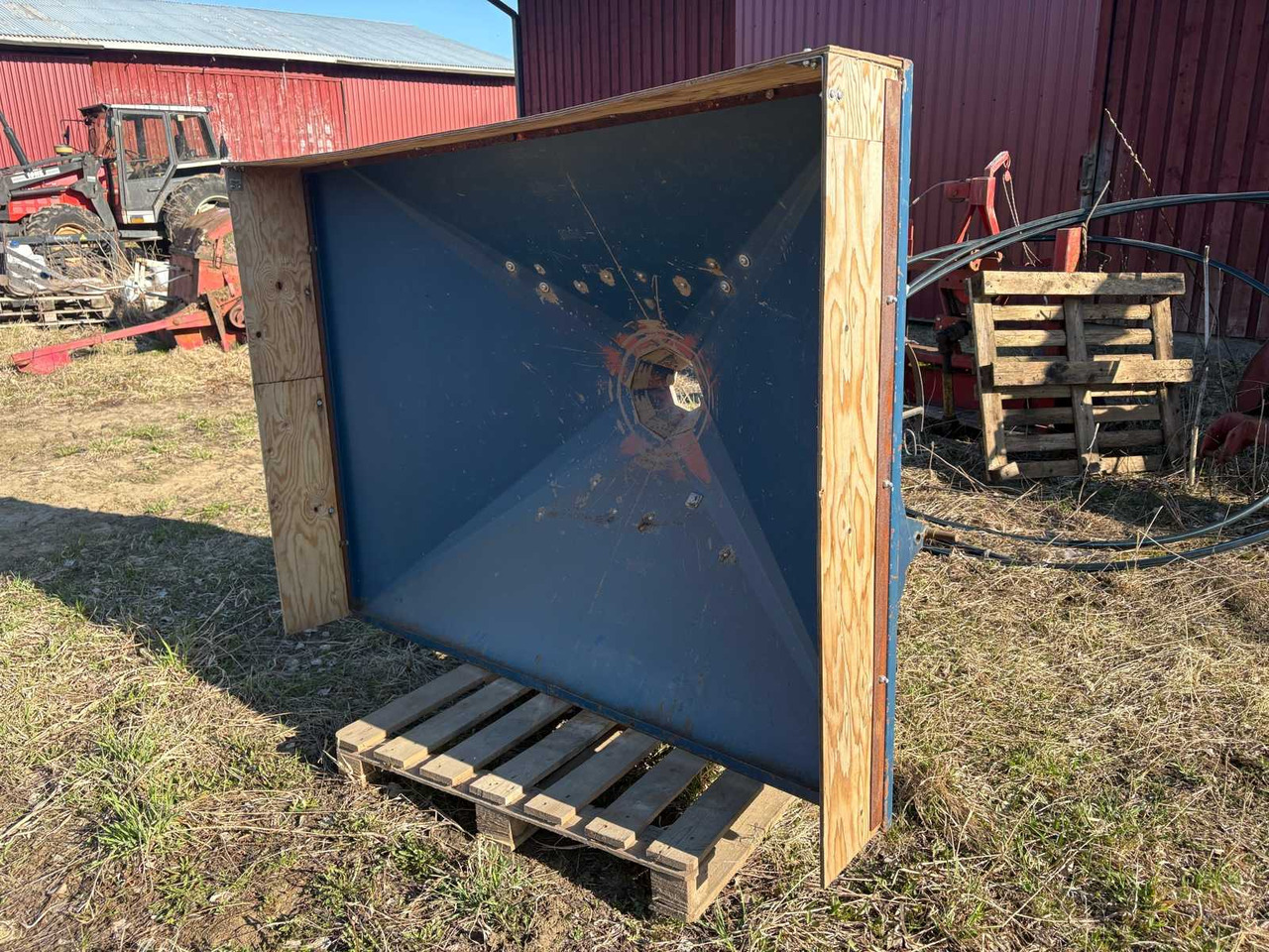 Fertilizer spreader Bogballe BL600/800/1000 - Düngerstreuer: das Bild 1 Fertilizer spreader Bogballe BL600/800/1000 - Düngerstreuer: das Bild 1