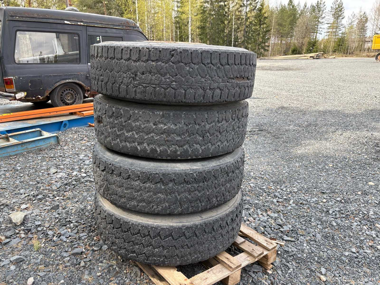 Michelin X multiway 30 truck tyres and rims 4 pcs - Reifen für LKW: das Bild 2 Michelin X multiway 30 truck tyres and rims 4 pcs - Reifen für LKW: das Bild 2