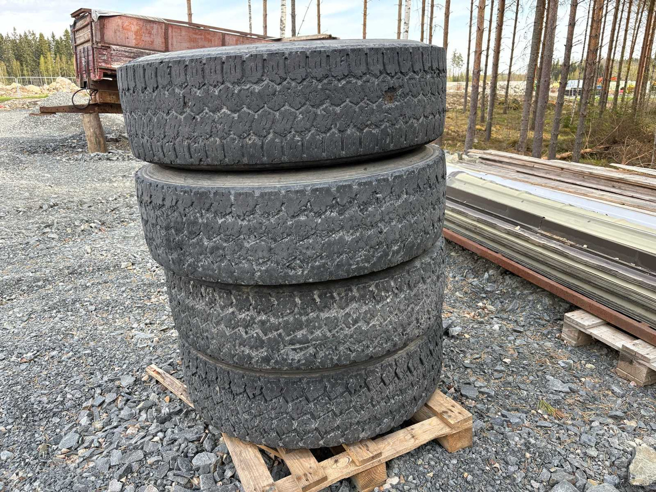Michelin X multiway 30 truck tyres and rims 4 pcs - Reifen für LKW: das Bild 4 Michelin X multiway 30 truck tyres and rims 4 pcs - Reifen für LKW: das Bild 4