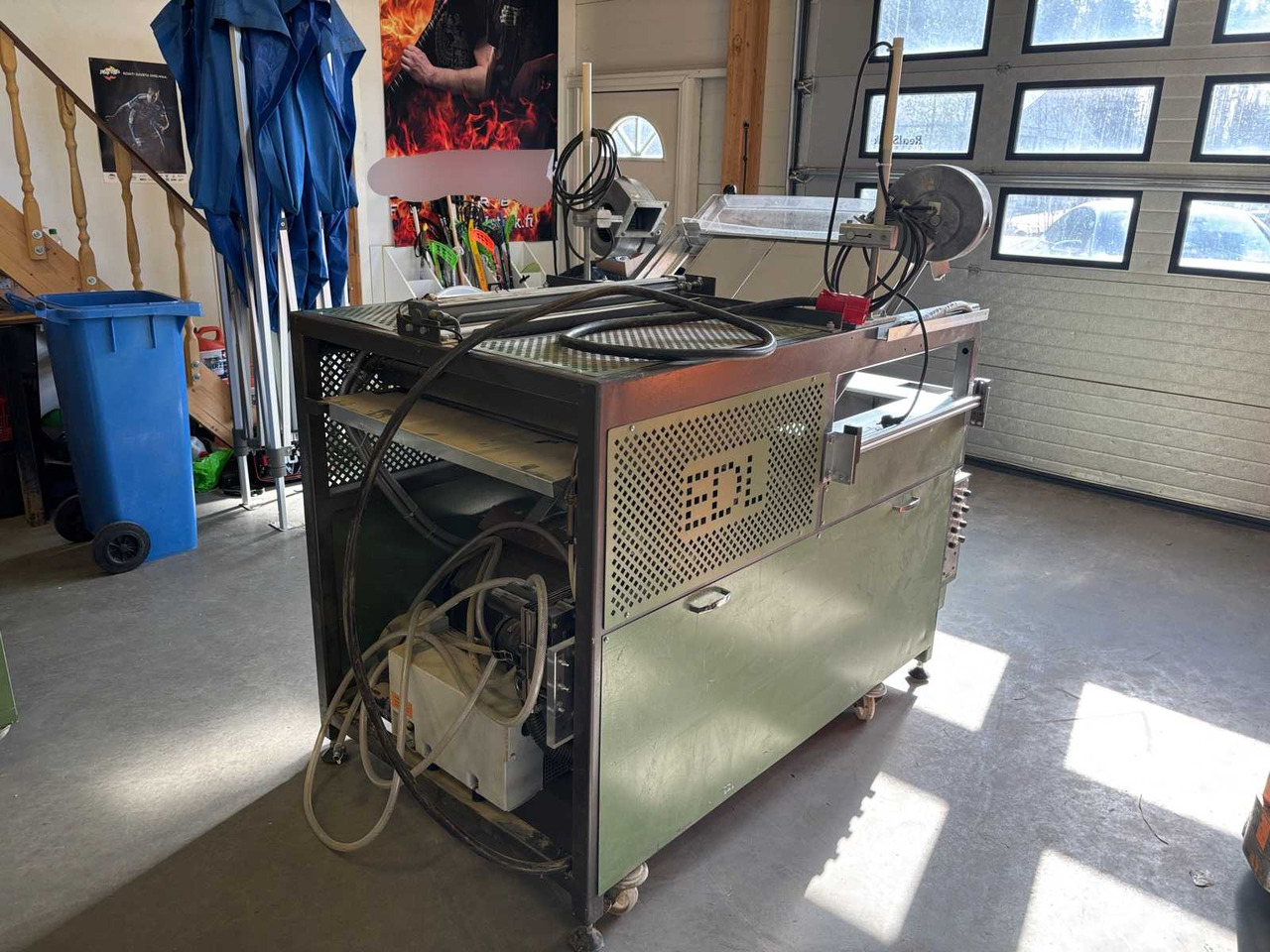 Thermoforming Machine EDL Parnavac VFM - Verpackungsmaschine: das Bild 5 Thermoforming Machine EDL Parnavac VFM - Verpackungsmaschine: das Bild 5