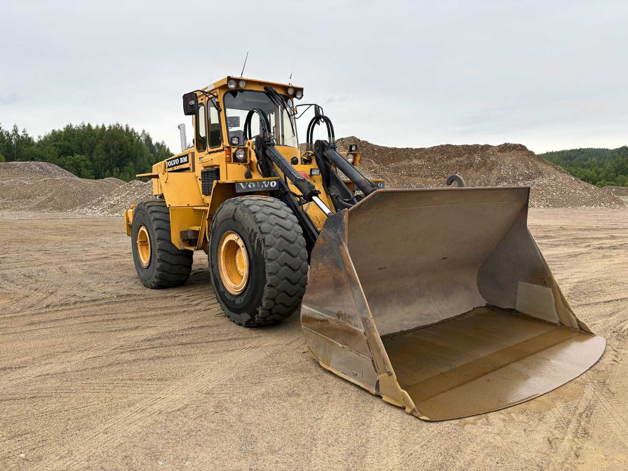 Wheel loader Volvo BM L120 - Radlader: das Bild 4 Wheel loader Volvo BM L120 - Radlader: das Bild 4