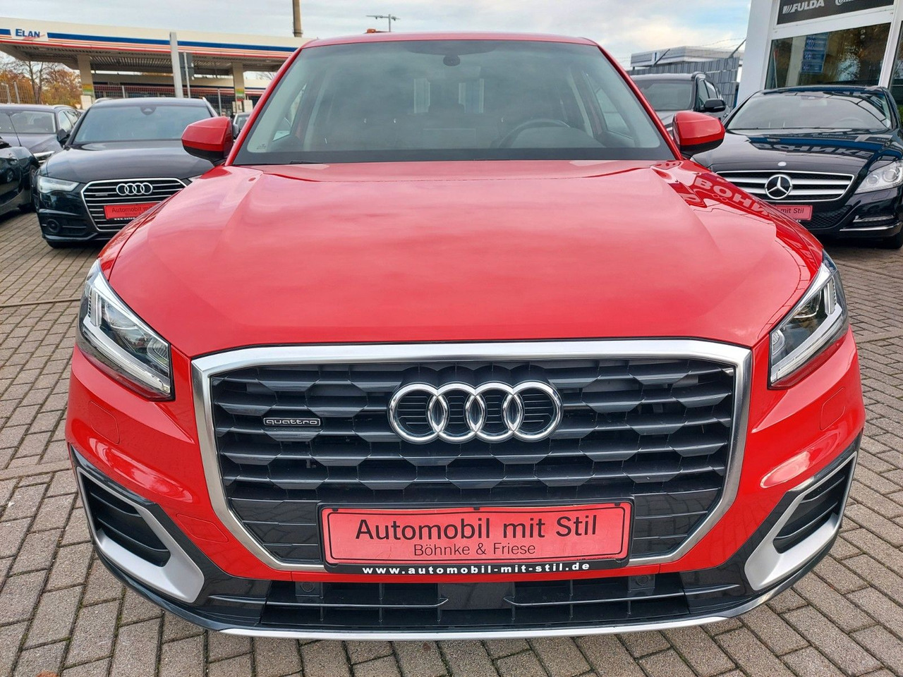Audi Q2 40 TFSI quattro sport LED Leder Kamera AHK - SUV/ Geländewagen: das Bild 4 Audi Q2 40 TFSI quattro sport LED Leder Kamera AHK - SUV/ Geländewagen: das Bild 4