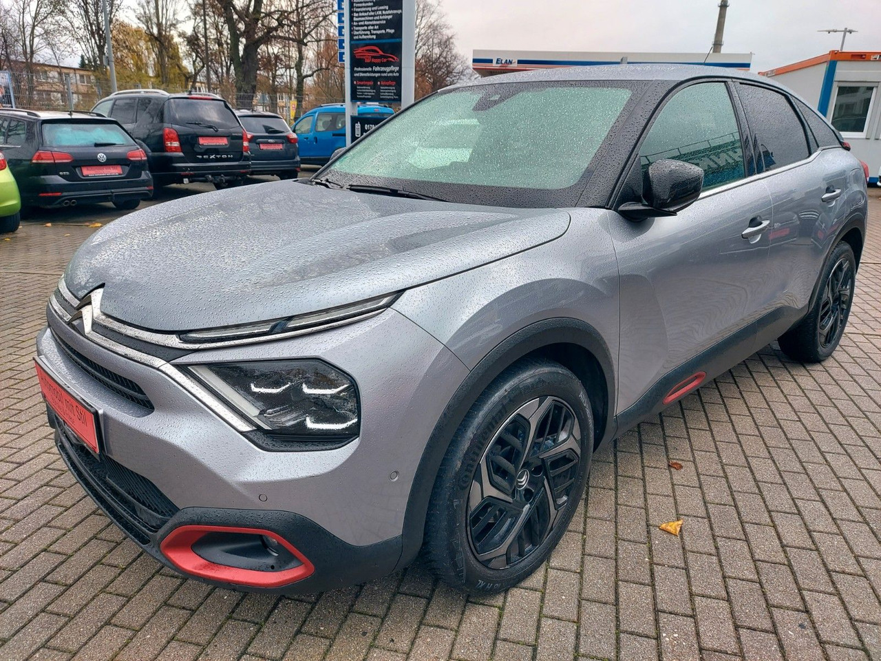 Citroën C4 Lim. Shine Automatik Leder Navi LED uvm. - SUV/ Geländewagen: das Bild 3 Citroën C4 Lim. Shine Automatik Leder Navi LED uvm. - SUV/ Geländewagen: das Bild 3